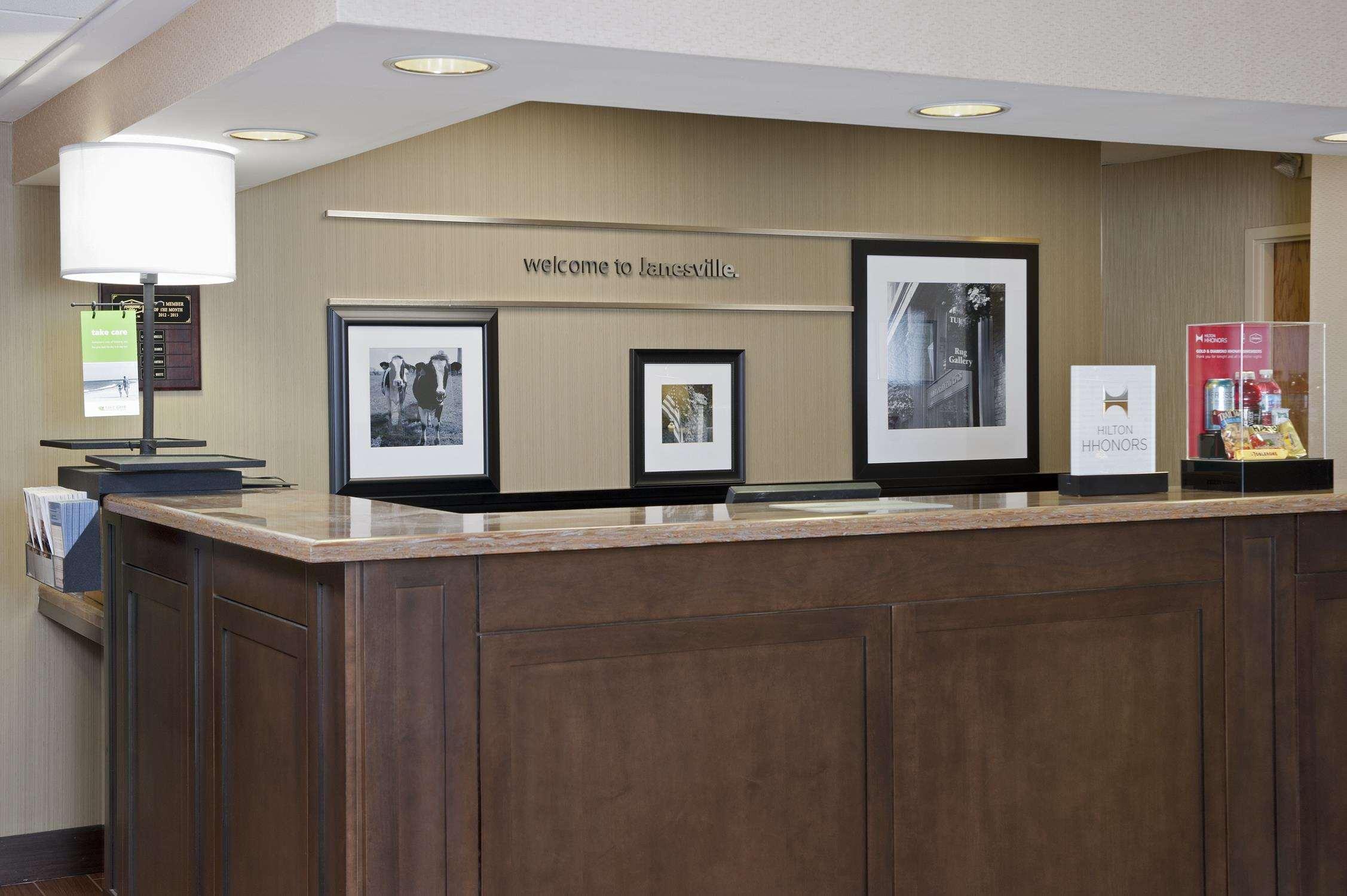 Hampton Inn Janesville Exterior foto